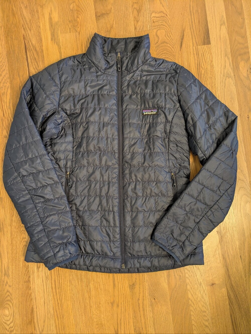 Patagonia Women's Quilted Nano puff Jacket - Navy Size Medium